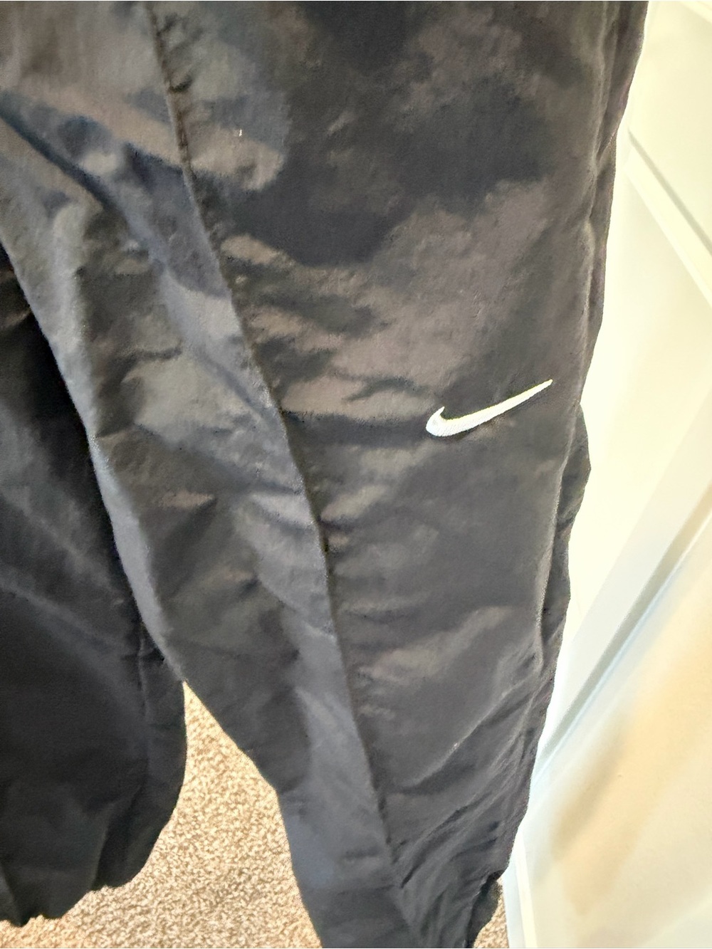 Nike Black Women's Track Joggers with Elastic Cuffs - Picture 5 of 7